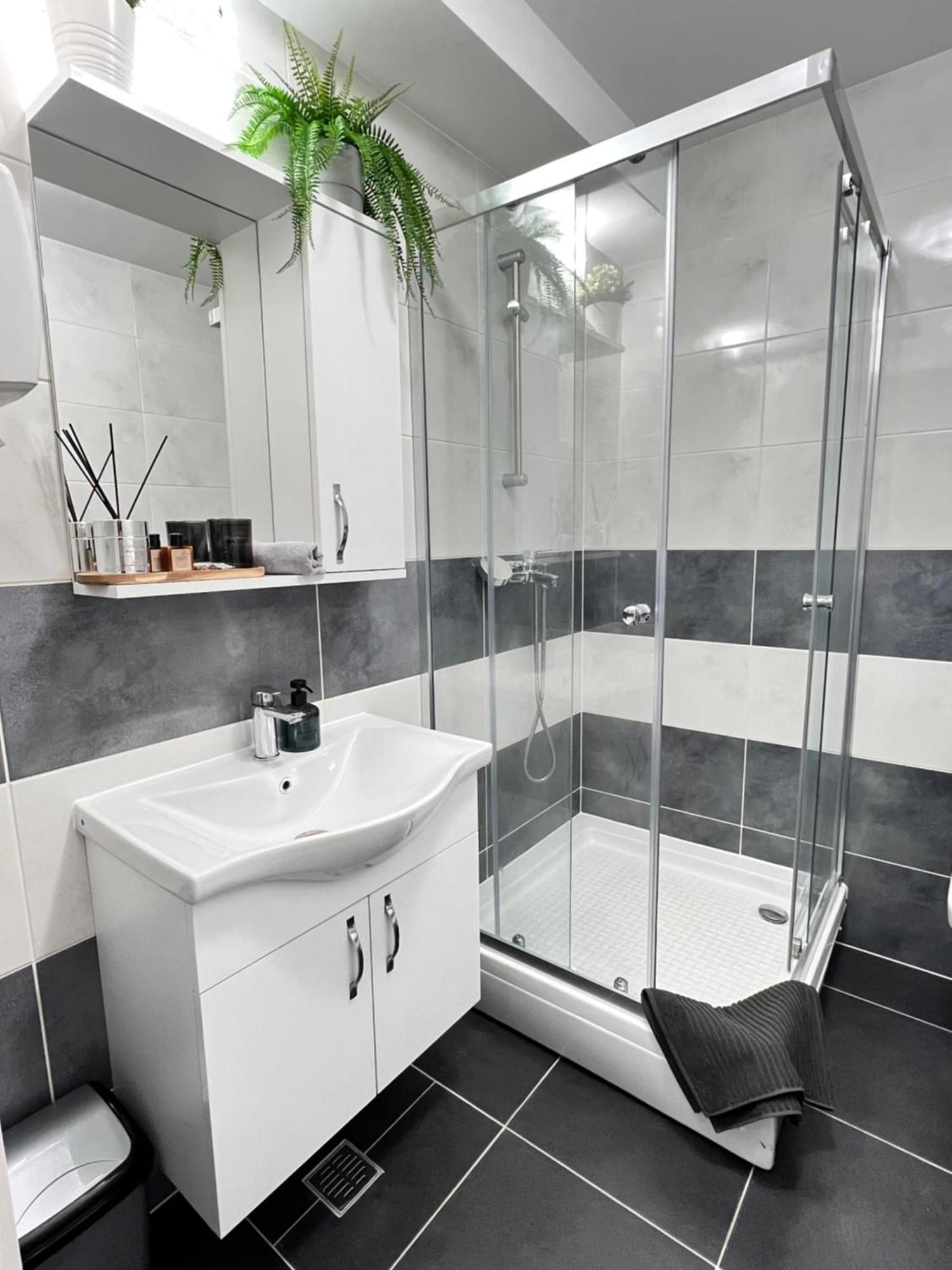 Sun Apartments Отопени Экстерьер фото